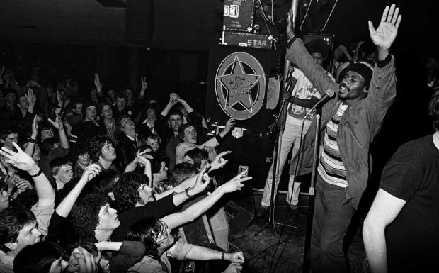 Parigi in mostra le migrazioni musicali