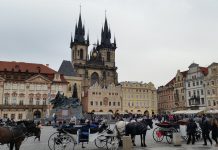 La piazza dei sogni nella capitale degli alchimisti